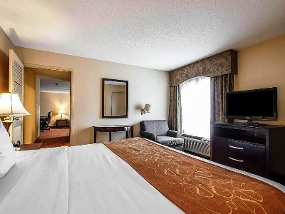 bedroom 1 - hotel baymont by wyndham memphis i-240 - memphis, tennessee, united states of america