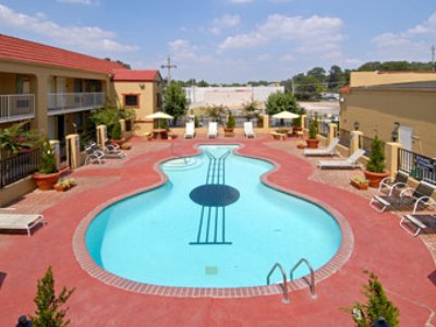 outdoor pool - hotel days inn memphis graceland - memphis, tennessee, united states of america
