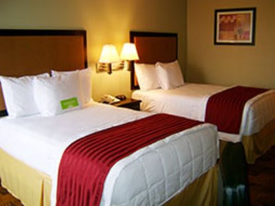 bedroom 1 - hotel la quinta inn ste memphis apt graceland - memphis, tennessee, united states of america