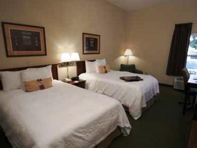 bedroom 1 - hotel hampton inn memphis southwind - memphis, tennessee, united states of america