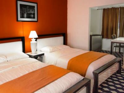 bedroom 2 - hotel travelodge by wyndham miami biscayne bay - miami, florida, united states of america