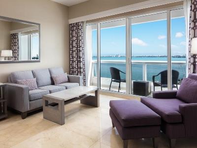 bedroom 3 - hotel doubletree grand biscayne bay - miami, florida, united states of america
