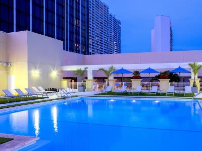 outdoor pool - hotel hilton miami downtown - miami, florida, united states of america