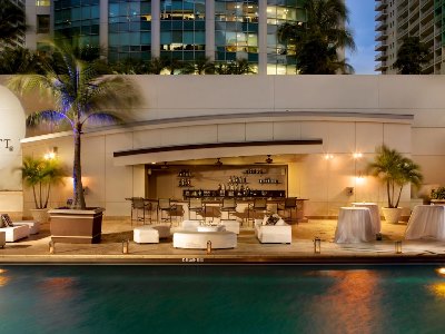 outdoor pool - hotel jw marriott miami - miami, florida, united states of america