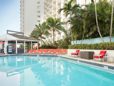 outdoor pool - hotel marriott biscayne bay - miami, florida, united states of america