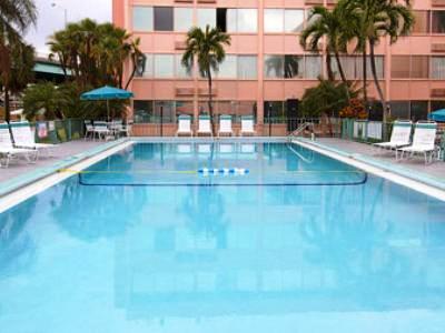 outdoor pool - hotel days inn by wyndham miami intl airport - miami, florida, united states of america