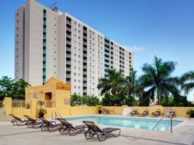 outdoor pool - hotel hampton inn airport south blue lagoon - miami, florida, united states of america