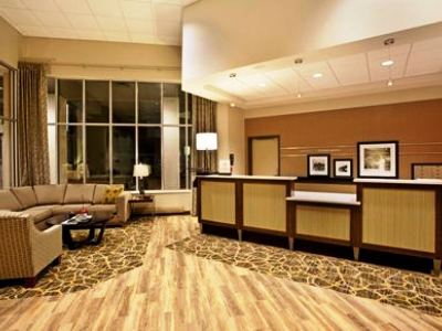 lobby - hotel hampton inn suites minneapolis/downtown - minneapolis, united states of america