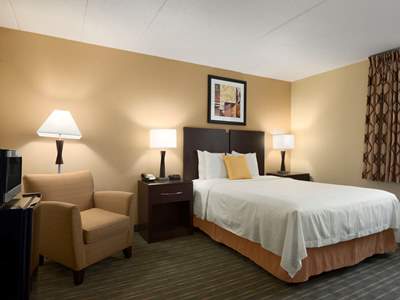 bedroom 3 - hotel days hotel by wyndham university ave se - minneapolis, united states of america