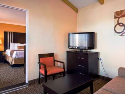 bedroom 1 - hotel best western park crest inn - monterey, united states of america