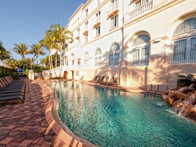 outdoor pool 1 - hotel hilton naples - naples, florida, united states of america