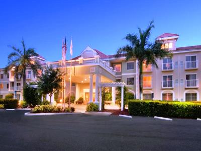 exterior view - hotel doubletree suites by hilton - naples, florida, united states of america
