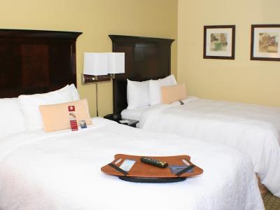 bedroom 1 - hotel hampton inn naples central - naples, florida, united states of america