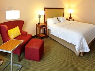bedroom - hotel hampton inn nashville green hills - nashville, tennessee, united states of america