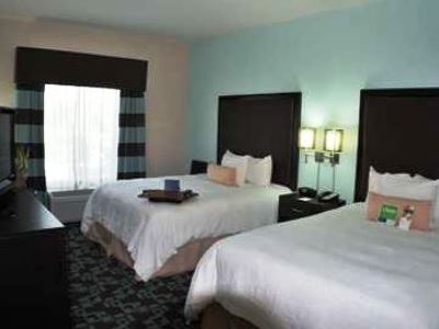 bedroom - hotel hampton inn and suites @ opryland - nashville, tennessee, united states of america