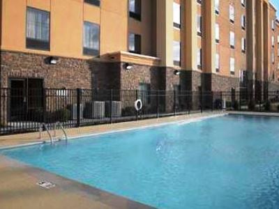 outdoor pool - hotel hampton inn and suites @ opryland - nashville, tennessee, united states of america