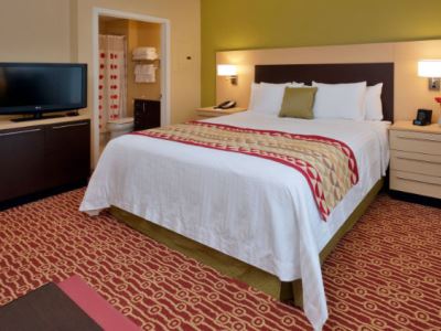 bedroom - hotel towneplace suites nashville airport - nashville, tennessee, united states of america