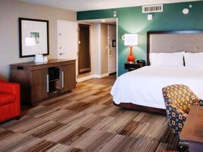 bedroom - hotel hampton inn st.charles ave./garden dist. - new orleans, united states of america