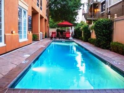 outdoor pool - hotel hampton inn st.charles ave./garden dist. - new orleans, united states of america