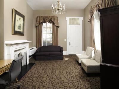 bedroom 3 - hotel maison saint charles by hotel rl - new orleans, united states of america