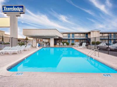 outdoor pool - hotel travelodge by wyndham page - page, united states of america