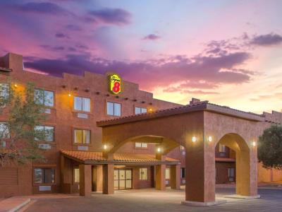 exterior view - hotel super 8 by wyndham page/lake powell - page, united states of america
