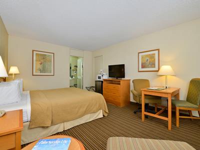 bedroom - hotel travelodge by wyndham palm springs - palm springs, united states of america