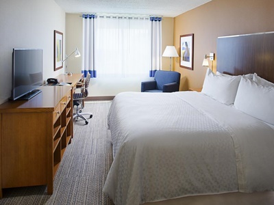 bedroom - hotel four points philadelphia airport - philadelphia, pennsylvania, united states of america