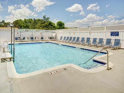 outdoor pool - hotel four points philadelphia airport - philadelphia, pennsylvania, united states of america