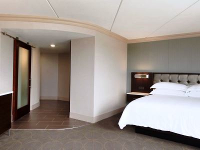 bedroom 2 - hotel hilton philadelphia city avenue - philadelphia, pennsylvania, united states of america