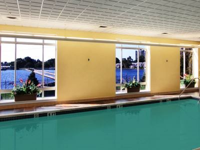 indoor pool - hotel hilton philadelphia city avenue - philadelphia, pennsylvania, united states of america