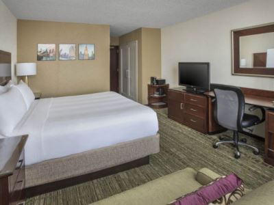 bedroom 3 - hotel philadelphia airport marriott - philadelphia, pennsylvania, united states of america