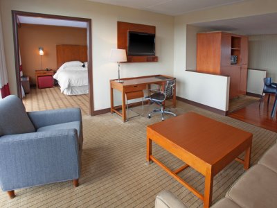 junior suite - hotel four points philadelphia northeast - philadelphia, pennsylvania, united states of america