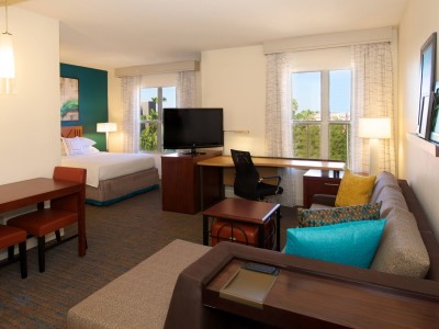 suite 2 - hotel residence inn phoenix airport - phoenix, arizona, united states of america