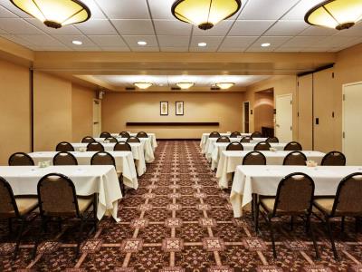 conference room - hotel hampton inn and suites airport natomas - sacramento, united states of america