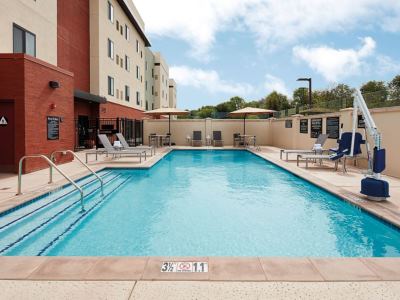 outdoor pool - hotel hampton inn n suites sacramento at csus - sacramento, united states of america