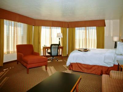 bedroom 1 - hotel hampton inn salt lake city airport - salt lake city, united states of america