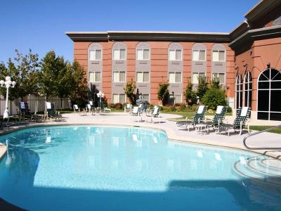 outdoor pool - hotel hampton inn salt lake city airport - salt lake city, united states of america