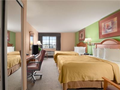 bedroom 4 - hotel days inn ste san antonio north/stone oak - san antonio, united states of america