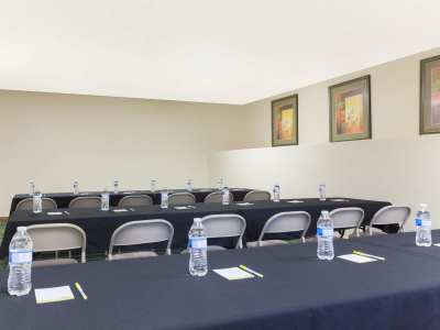 conference room - hotel days inn by wyndham at palo alto - san antonio, united states of america