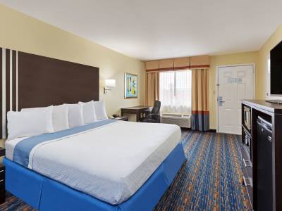 bedroom - hotel days inn san antonio northwest/seaworld - san antonio, united states of america