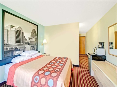 bedroom - hotel super 8 by wyndham san antonio/fiesta - san antonio, united states of america