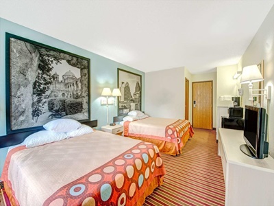 bedroom 3 - hotel super 8 by wyndham san antonio/fiesta - san antonio, united states of america