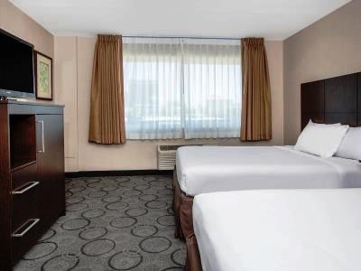 bedroom - hotel baymont by wyndham san diego downtown - san diego, united states of america
