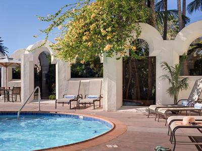 outdoor pool - hotel bahia resort - san diego, united states of america