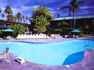 outdoor pool - hotel catamaran resort - san diego, united states of america
