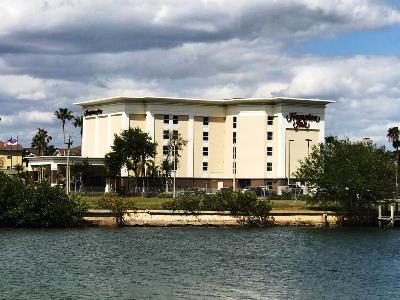 exterior view 1 - hotel hampton inn tampa/ rocky point airport - tampa, united states of america