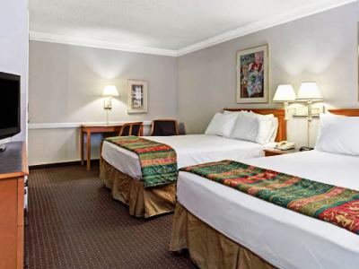 bedroom 1 - hotel days inn by wyndham tucson city center - tucson, united states of america