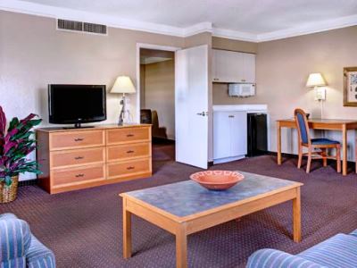 bedroom 2 - hotel days inn by wyndham tucson city center - tucson, united states of america