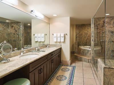 bathroom - hotel el conquistador tucson, a hilton resort - tucson, united states of america